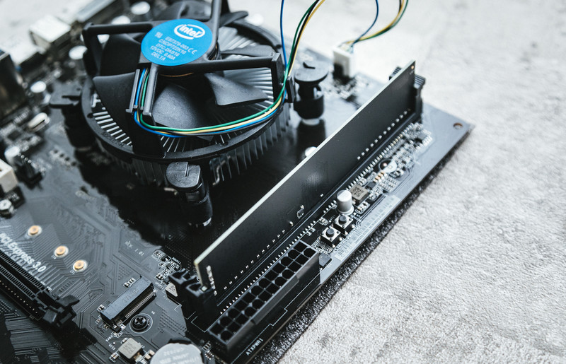 パソコン 問い合わせ